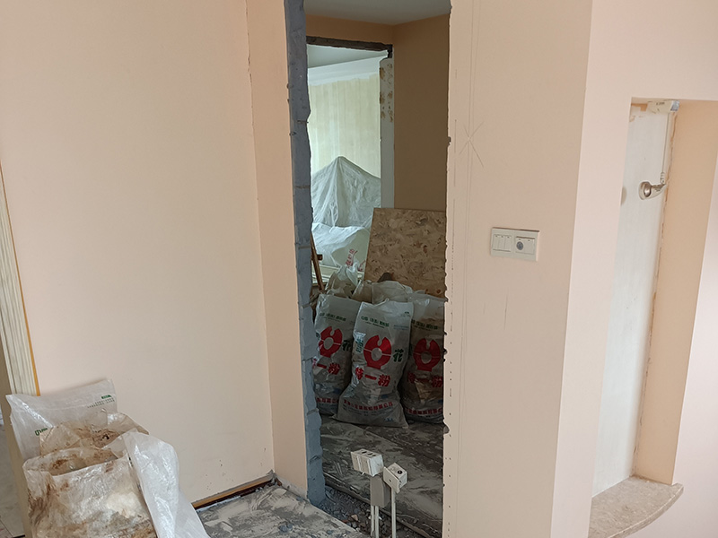 墻面翻新噴漆和刷漆哪個好_做乳膠漆墻面是噴漆好還是刷漆(圖3) 墻面翻新噴漆和刷漆哪個好_做乳膠漆墻面是噴漆好還是刷漆(圖3)