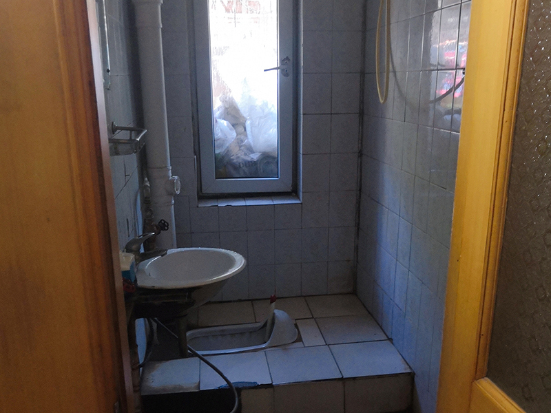 衛(wèi)生間馬桶改蹲便需要多少錢？衛(wèi)生間改造蹲便的步驟流程(圖2)