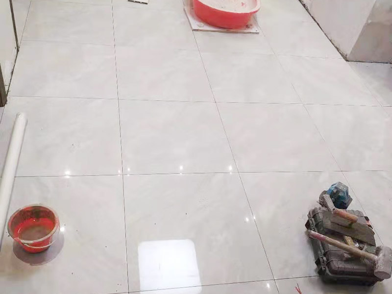 二手房地面翻新瓷磚美縫多少錢？地磚美縫裝飾步驟流程介紹(圖2)