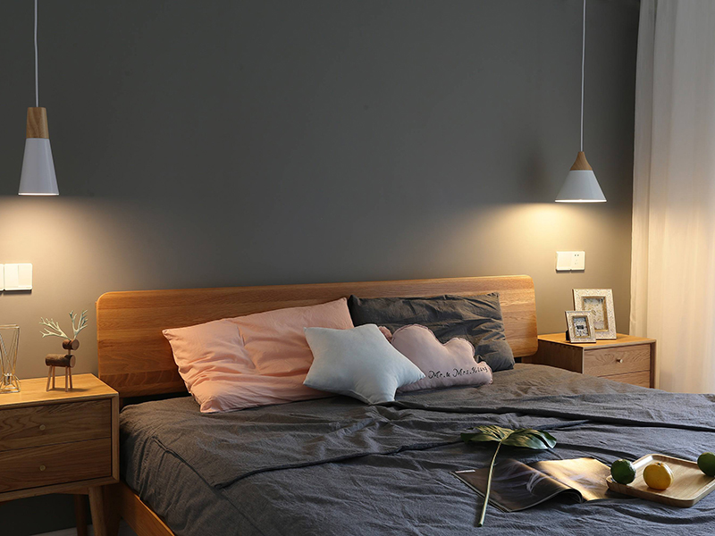 金華臥室安裝什么燈好？金華臥室安裝風(fēng)扇燈好不好？(圖1)