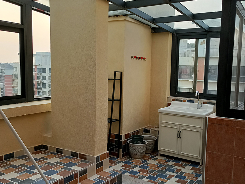 別眨眼，你們心心念念的露天陽臺裝修來啦！(圖1)