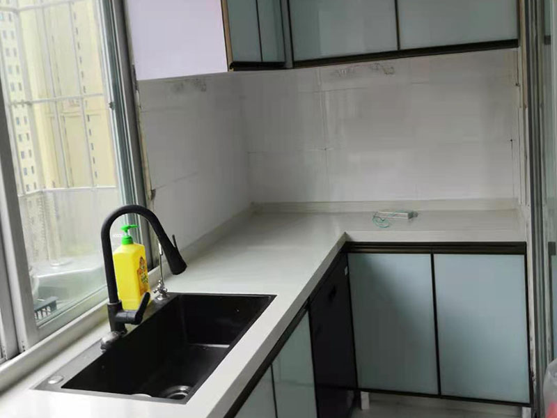 廚房裝修櫥柜，究竟是定制櫥柜好，還是直接買新的呢？(圖3)