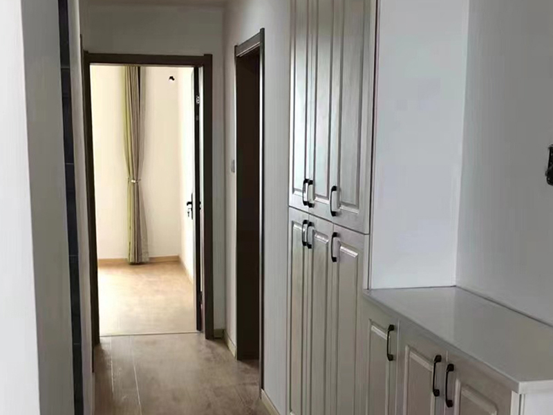 進門對著玄關墻面怎么裝飾?怎么搭配更美觀實用！(圖4)