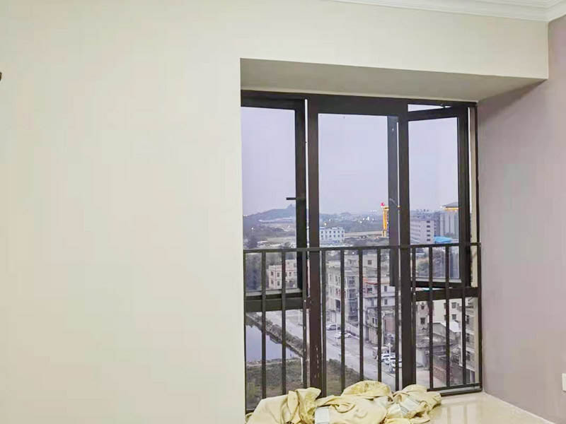 墻面翻新噴漆多少錢一平米(圖4) 墻面翻新噴漆多少錢一平米(圖4)