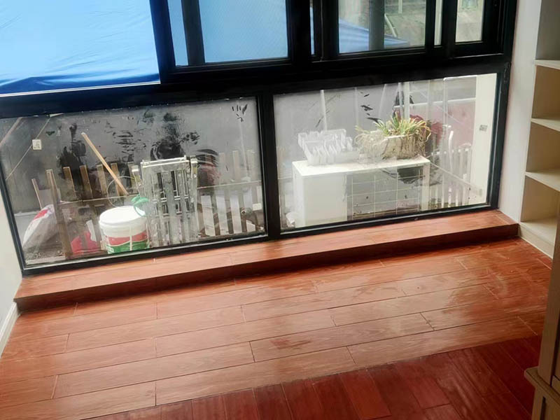 封閉陽臺墻面貼磚還是刷漆，各自有什么優(yōu)缺點？(圖3)