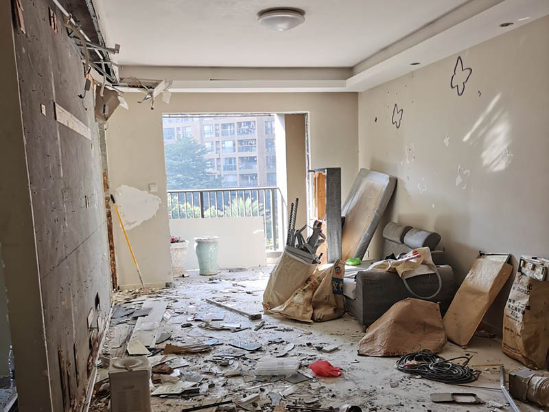 舊房換電線收費(fèi)標(biāo)準(zhǔn)(圖1) 舊房換電線收費(fèi)標(biāo)準(zhǔn)(圖1)