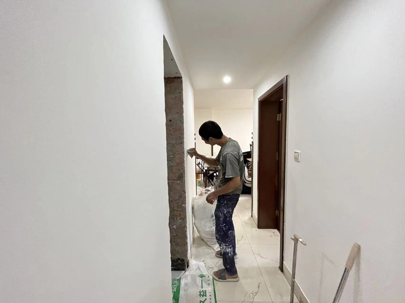 如果墻面脫落比較嚴重,需要整體翻新怎么辦