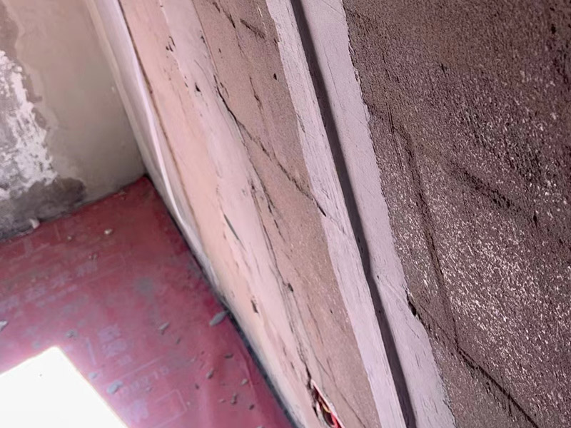 墻面滲水發(fā)黃怎么處理妙招(圖2) 墻面滲水發(fā)黃怎么處理妙招(圖2)