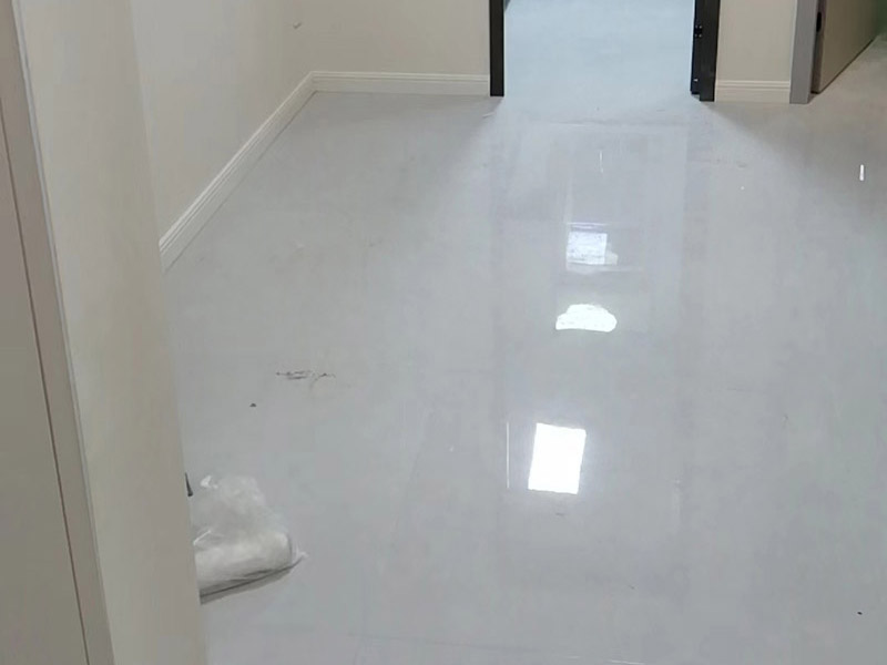 裝修房子是先鋪地板磚還是先刷墻(圖1) 裝修房子是先鋪地板磚還是先刷墻(圖1)