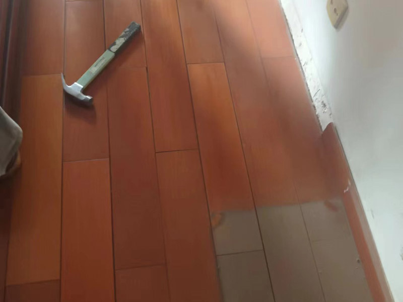 南京棲霞區(qū)免費(fèi)安裝地板師傅電話號(hào)碼(圖1) 南京棲霞區(qū)免費(fèi)安裝地板師傅電話號(hào)碼(圖1)