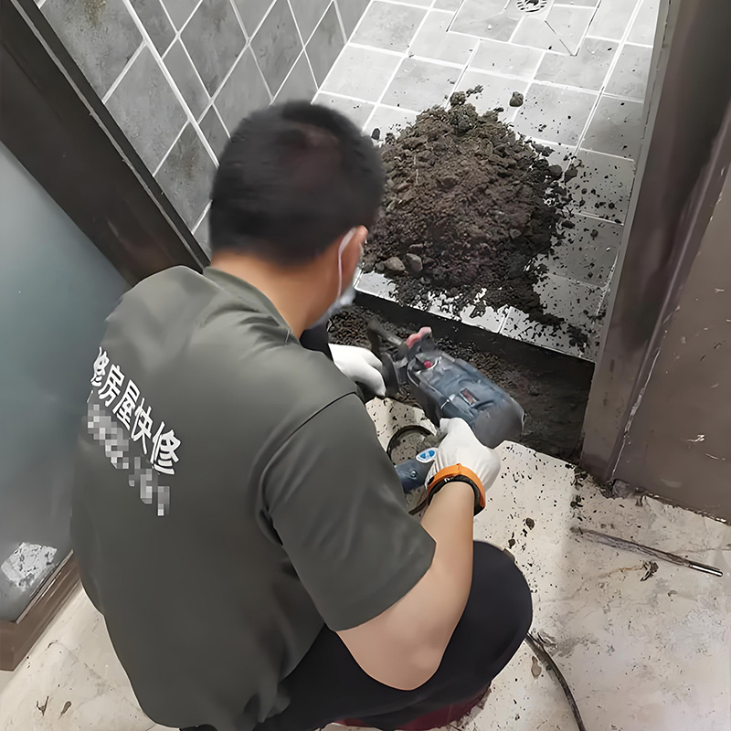 衛(wèi)生間過(guò)門石沒(méi)做防水怎么補(bǔ)救(圖1)