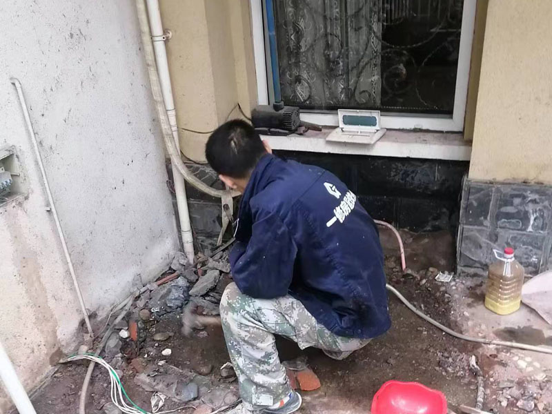 鄭州家具安裝維修工人的電話(圖1) 鄭州家具安裝維修工人的電話(圖1)