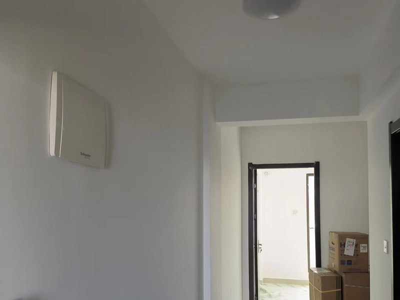 主臥翻新壁紙其他屋子可以住嗎？